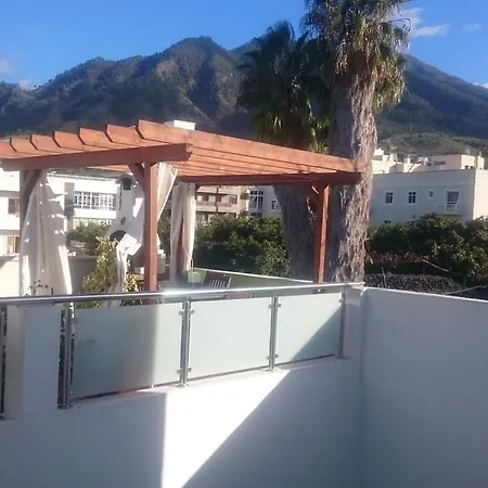 El Patio Aparthotel *